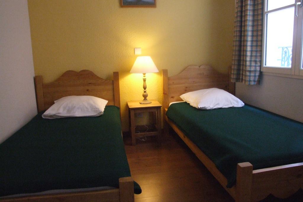 Vacances Perennes Cauterets Szoba fotó